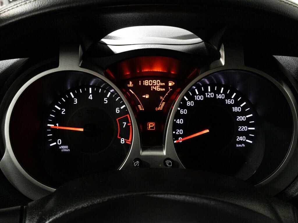 Б/У Ниссан Жук 2017 года. Фото: #11