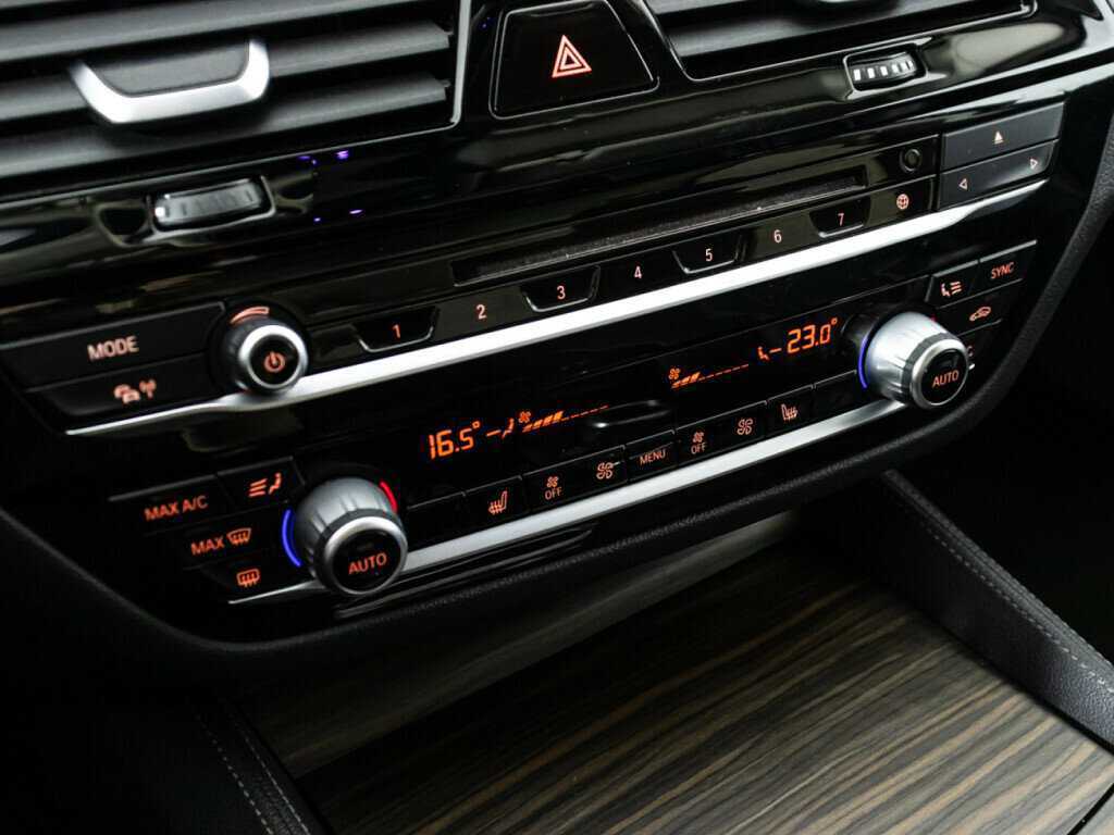 BMW 5 серии 2017 года с пробегом. Фото: #20