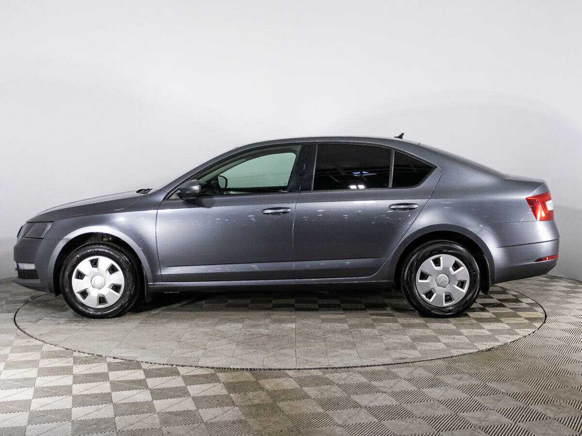 Б/У Шкода Октавия 2018 года. Фото: #7