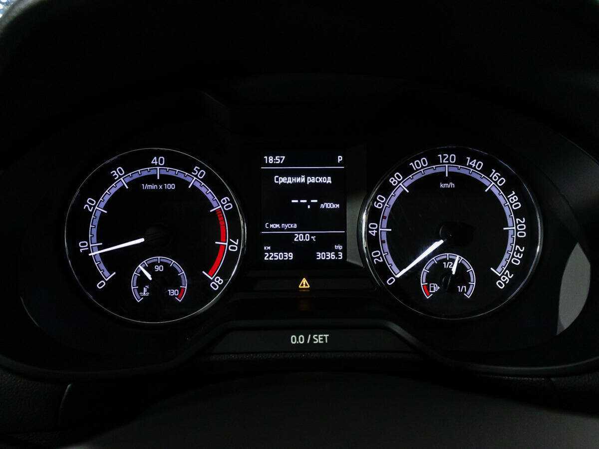 Б/У Шкода Октавия 2018 года. Фото: #11