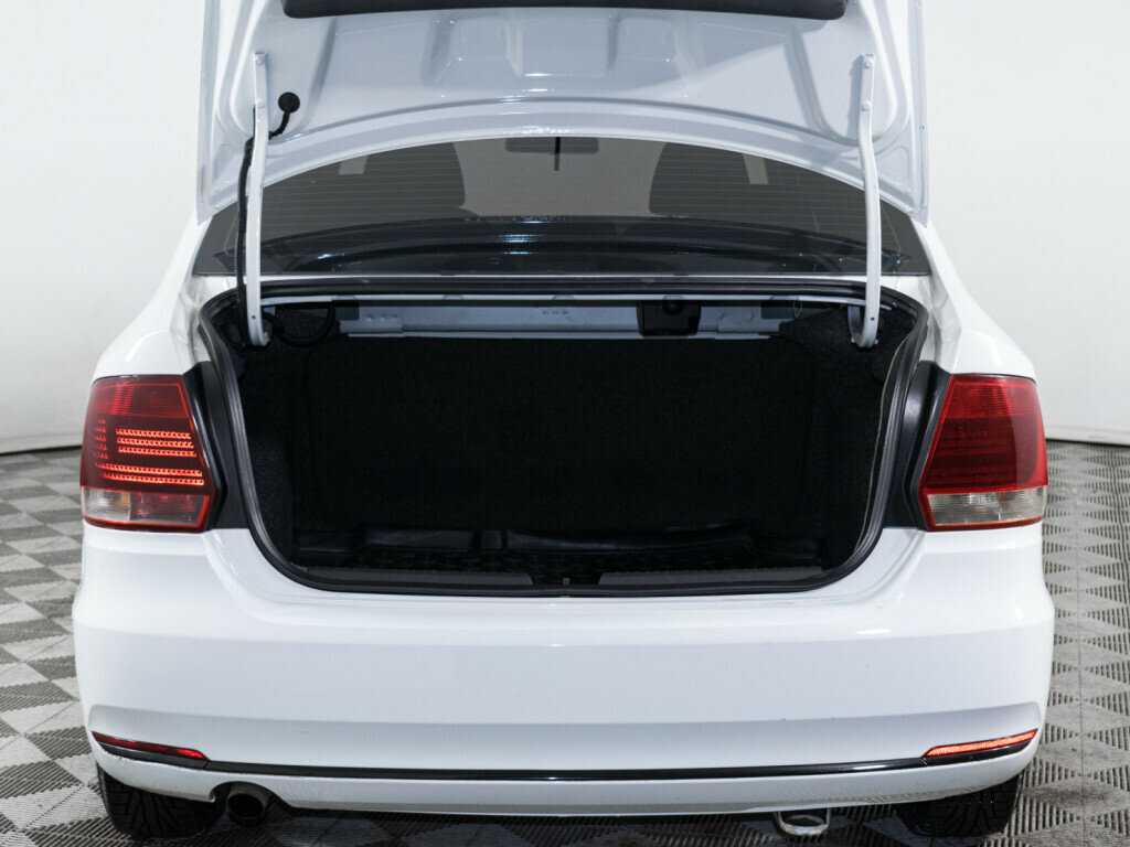 Б/У Фольксваген Поло 2019 года. Фото: #6