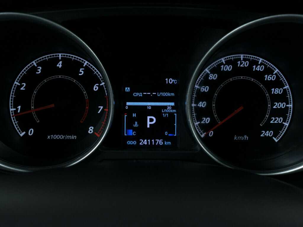 Б/У Митсубиши АС-Икс 2013 года. Фото: #9