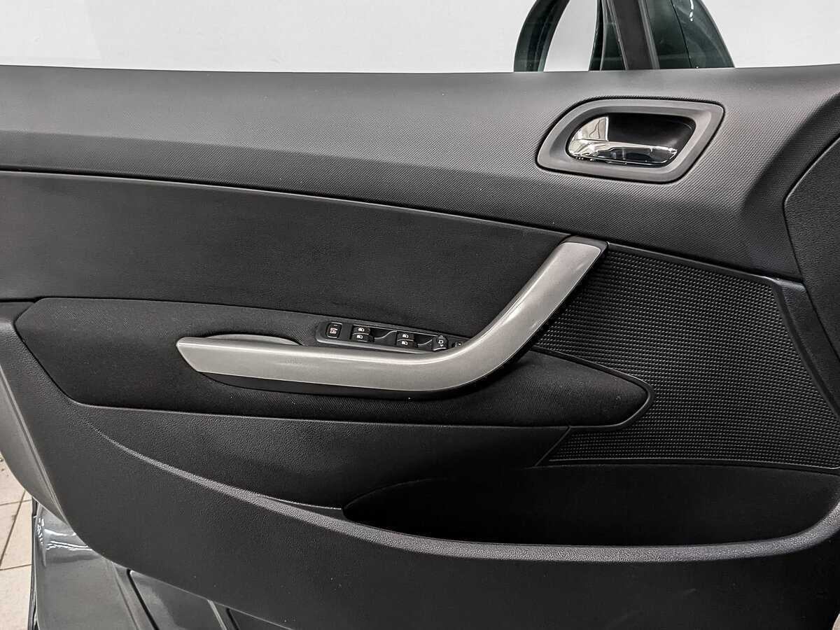 Б/У Пежо 308 2012 года. Фото: #16