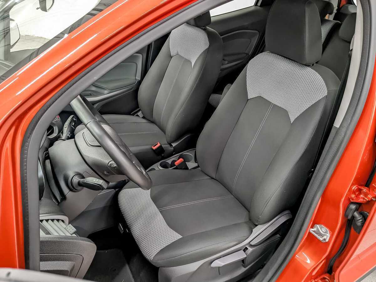 Б/У Форд ЭкоСпорт 2016 года. Фото: #17