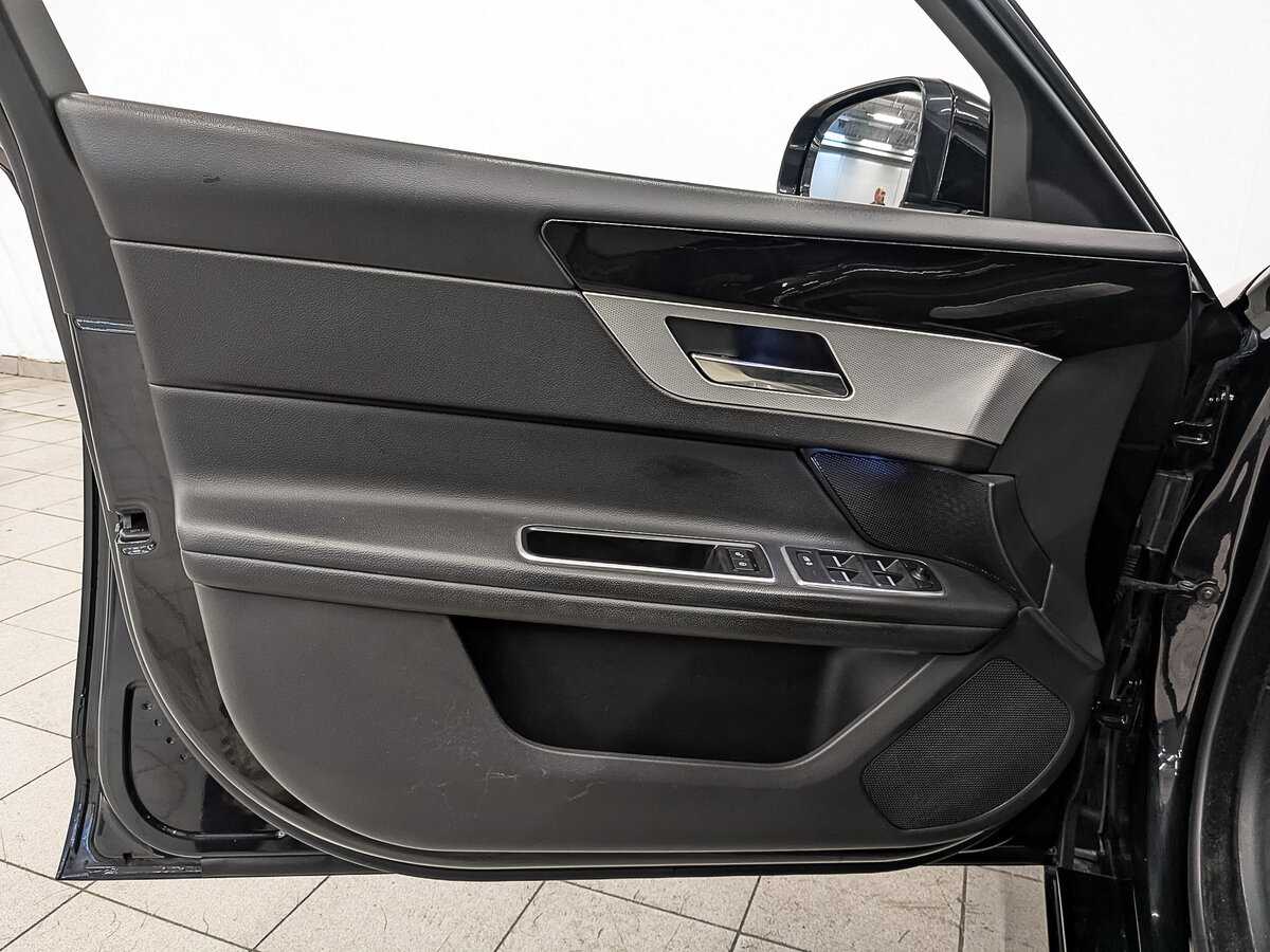 Jaguar XF 2017 года с пробегом. Фото: #16