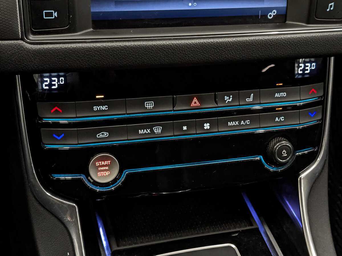 Jaguar XF 2017 года с пробегом. Фото: #18