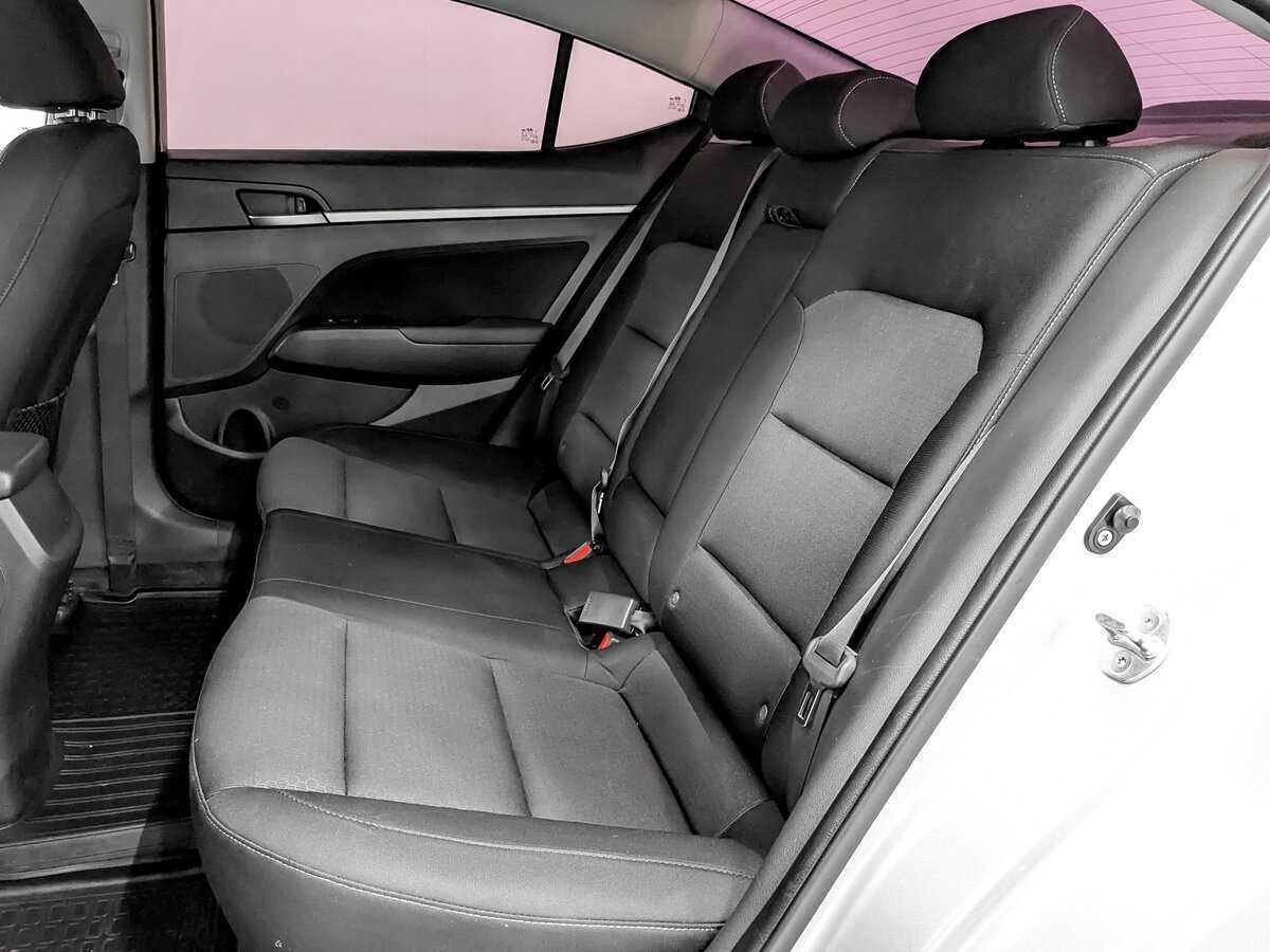 Б/У Хендай Елантра 2017 года. Фото: #11