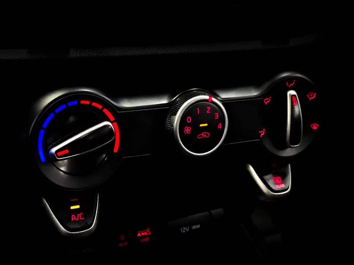 Б/У Киа Рио 2020 года. Фото: #21