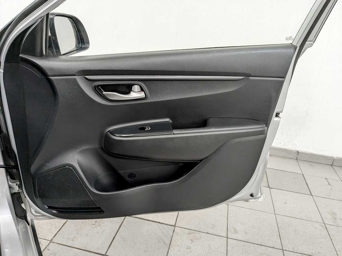 Б/У Киа Рио 2020 года. Фото: #21