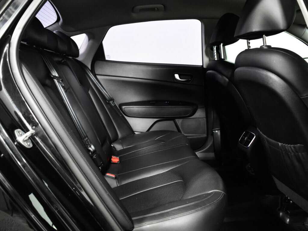 Б/У Киа Оптима 2017 года. Фото: #9