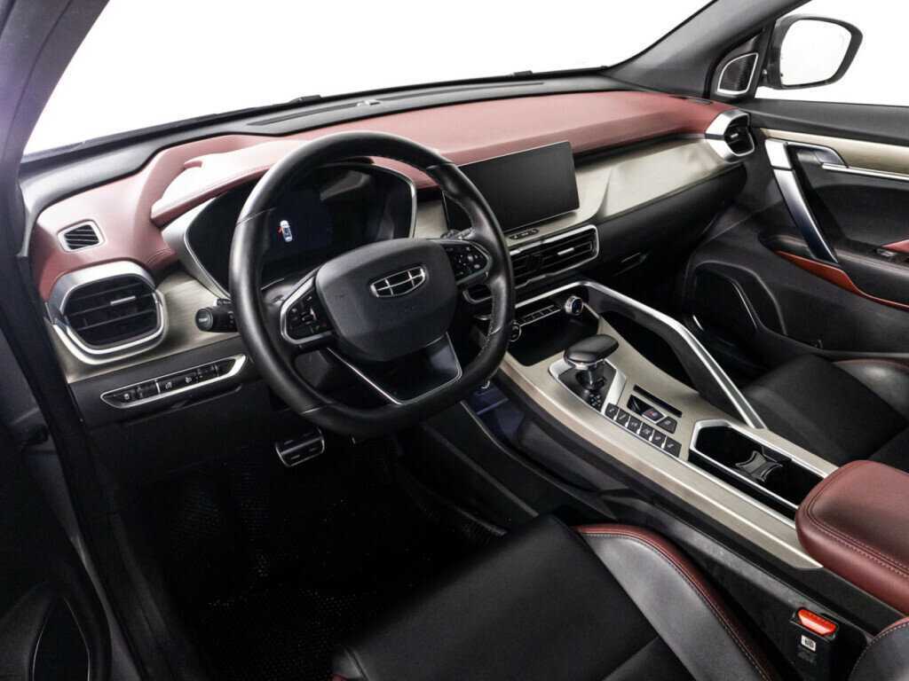 Geely Coolray 2023 года с пробегом. Фото: #10