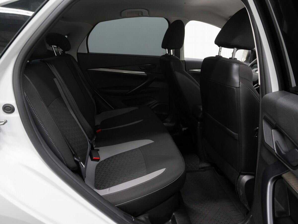 Lada (ВАЗ) Vesta 2023 года с пробегом. Фото: #10