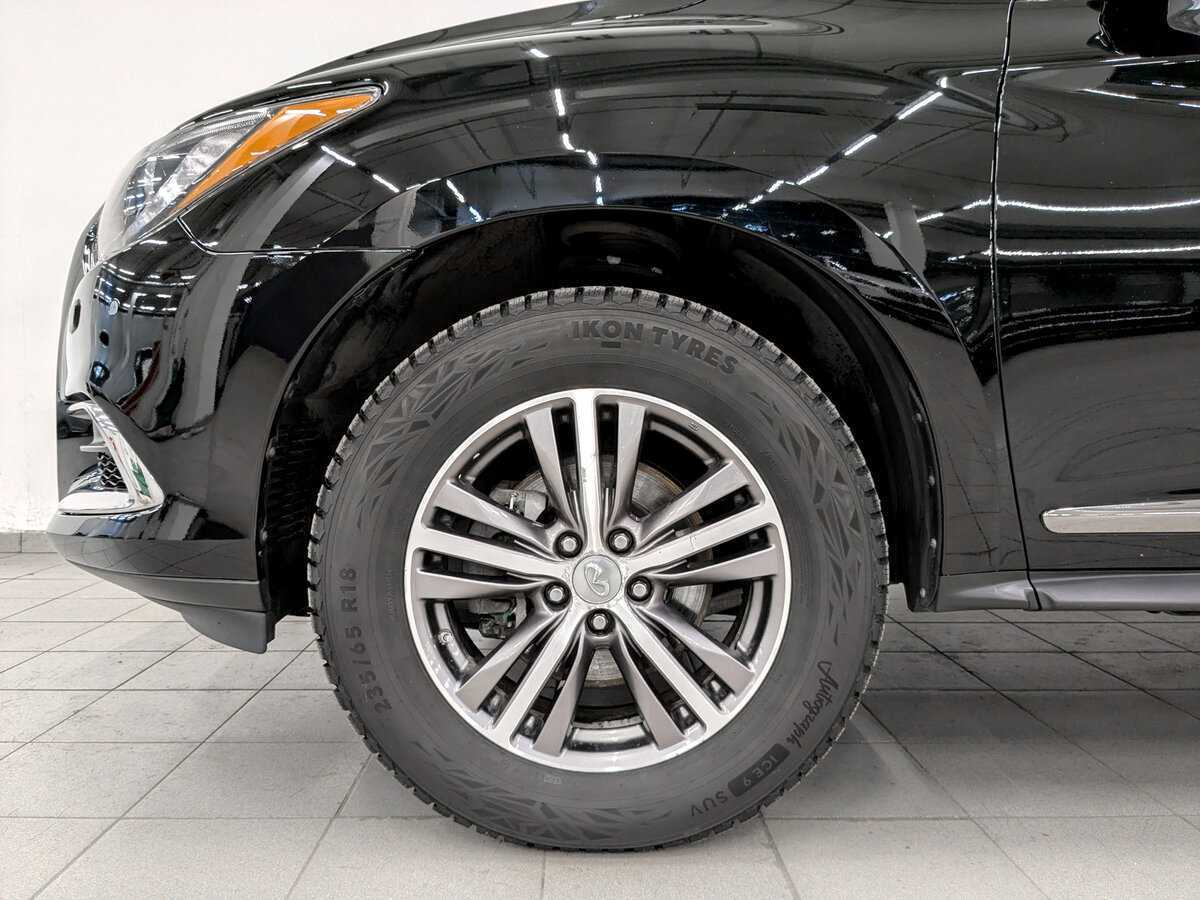 Infiniti QX60 2018 года с пробегом. Фото: #17