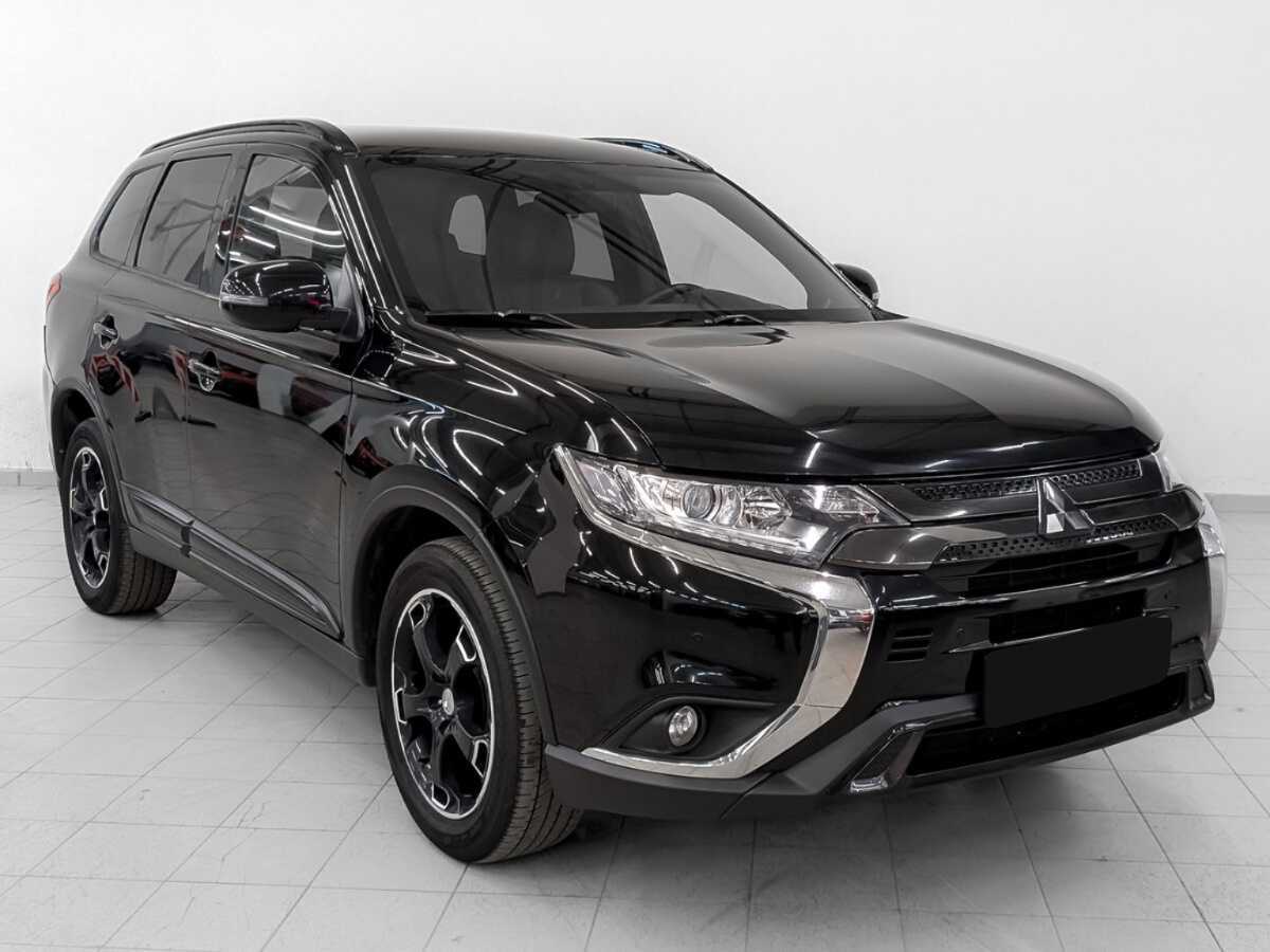 Mitsubishi Outlander 2021 года с пробегом. Фото: #2