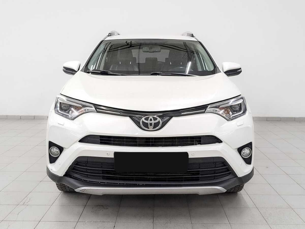 Toyota RAV4 2017 года с пробегом. Фото: #1