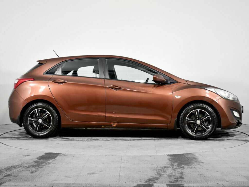 Б/У Хендай ай30 2013 года. Фото: #3