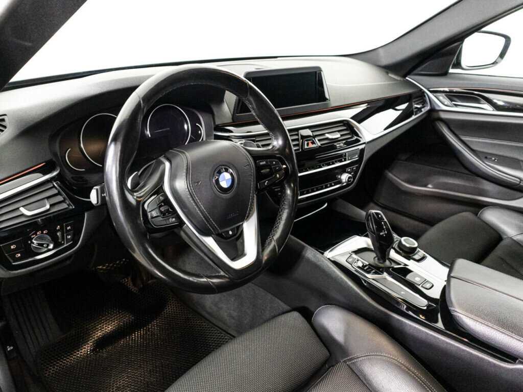 BMW 5 серии 2019 года с пробегом. Фото: #10