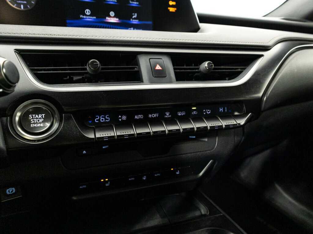 Lexus UX 2019 года с пробегом. Фото: #16