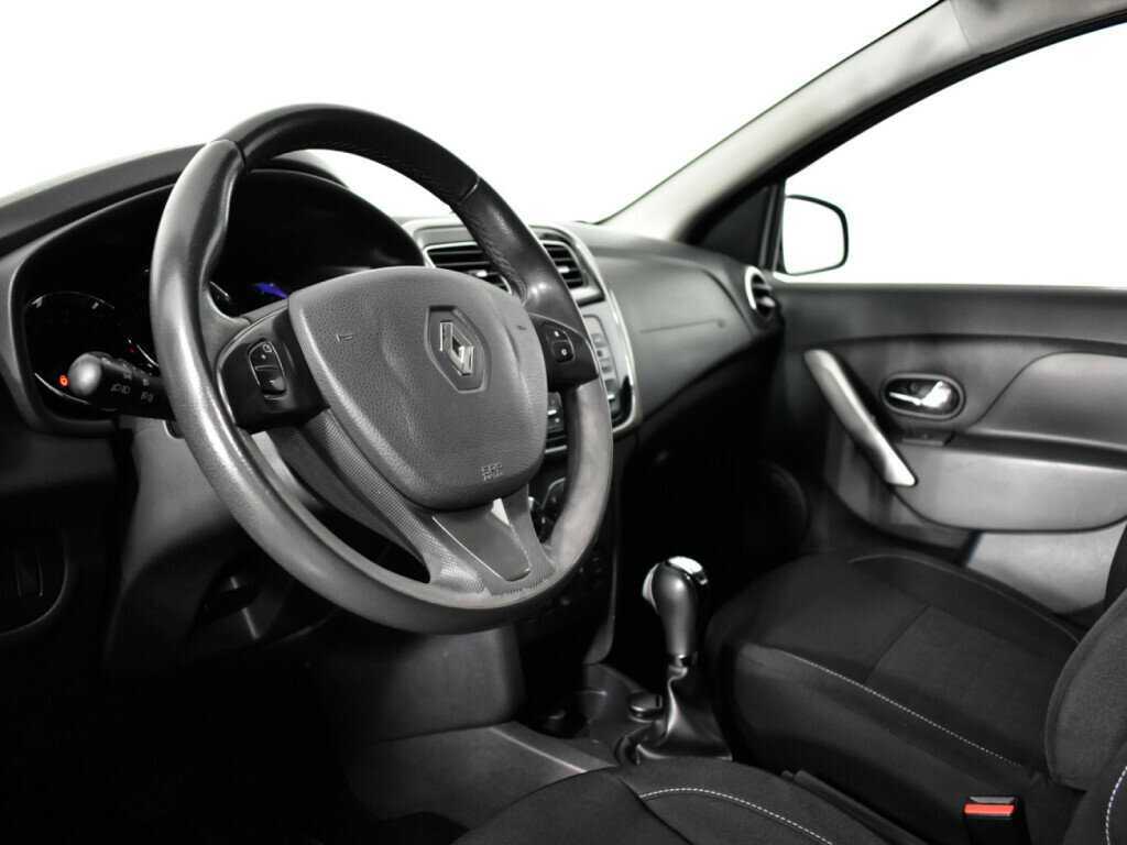 Б/У Рено Сандеро 2017 года. Фото: #12