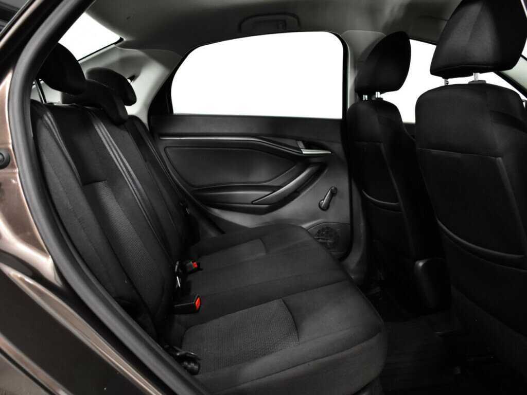 Б/У Лада (ВАЗ) Веста 2016 года. Фото: #9