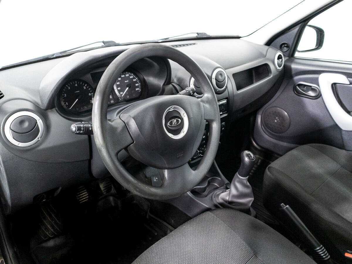 Б/У Лада (ВАЗ) Ларгус 2016 года. Фото: #10