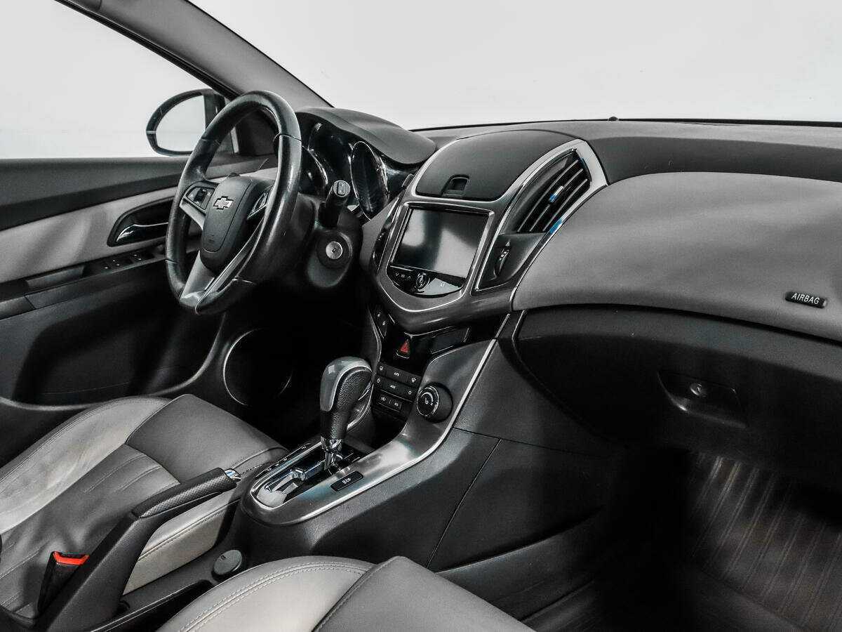 Б/У Шевроле Круз 2013 года. Фото: #9