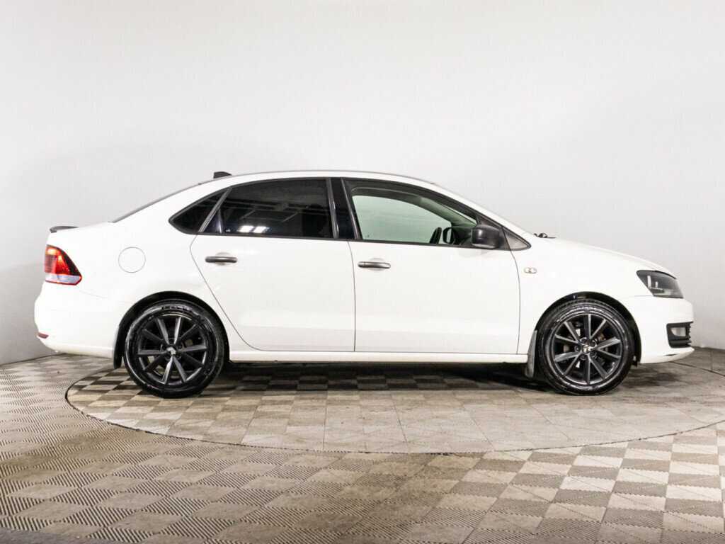 Б/У Фольксваген Поло 2015 года. Фото: #3