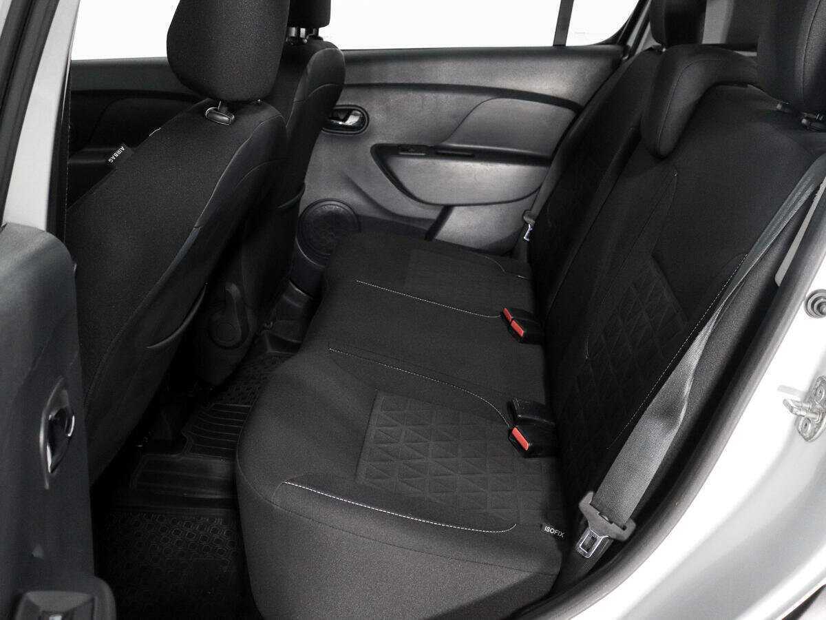 Б/У Рено Сандеро 2017 года. Фото: #7