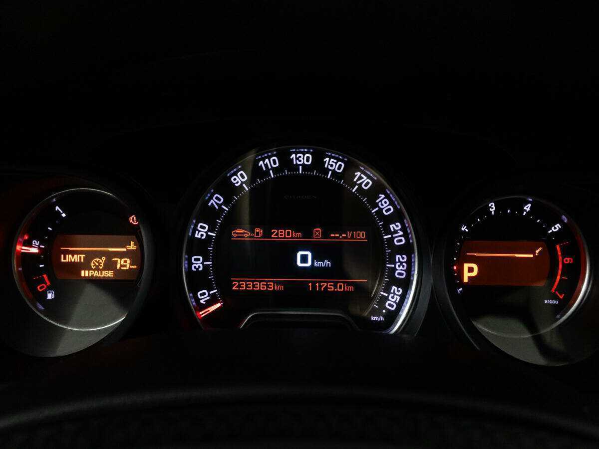 Citroen C5 2012 года с пробегом. Фото: #11