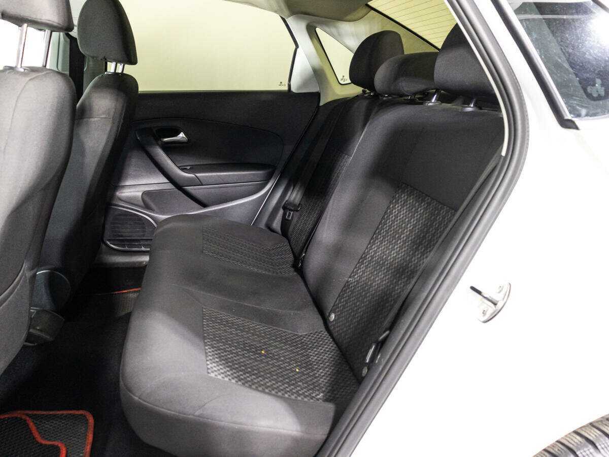 Б/У Фольксваген Поло 2017 года. Фото: #6