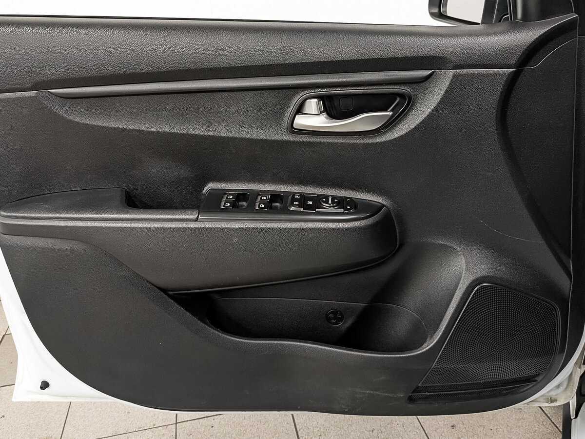 Б/У Киа Рио 2020 года. Фото: #17