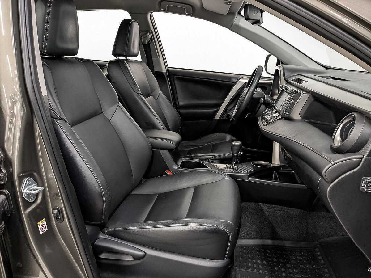 Б/У Тойота Рав4 2014 года. Фото: #22