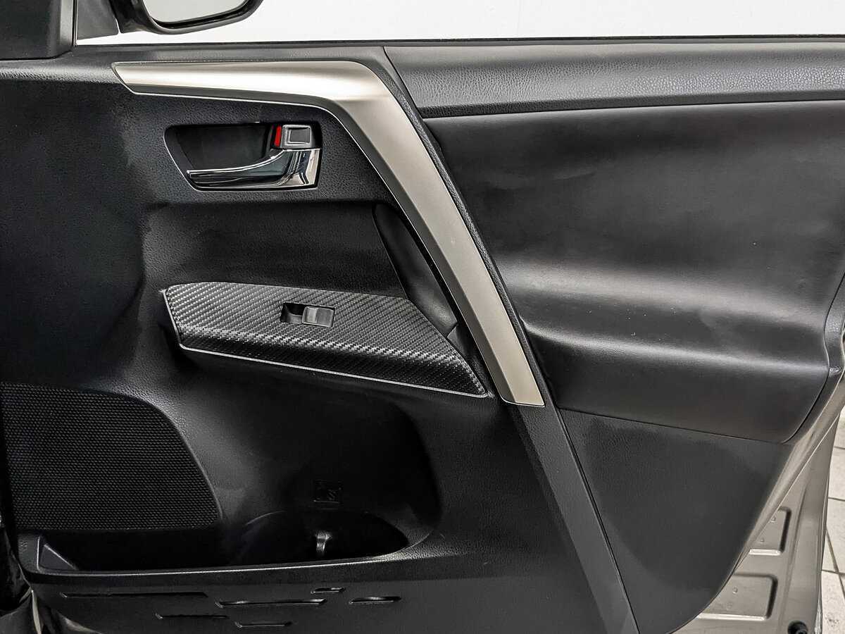 Б/У Тойота Рав4 2014 года. Фото: #23