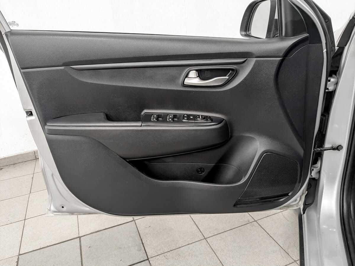 Б/У Киа Рио 2020 года. Фото: #18