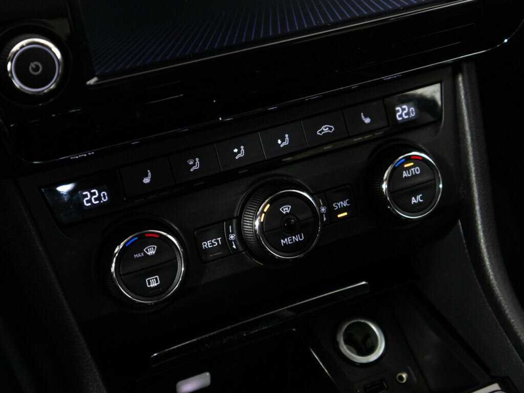 Skoda Superb 2017 года с пробегом. Фото: #15