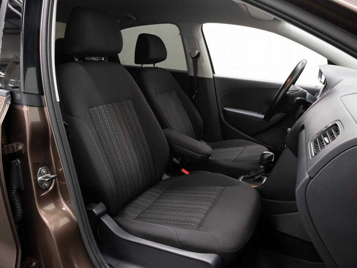 Б/У Фольксваген Поло 2016 года. Фото: #12