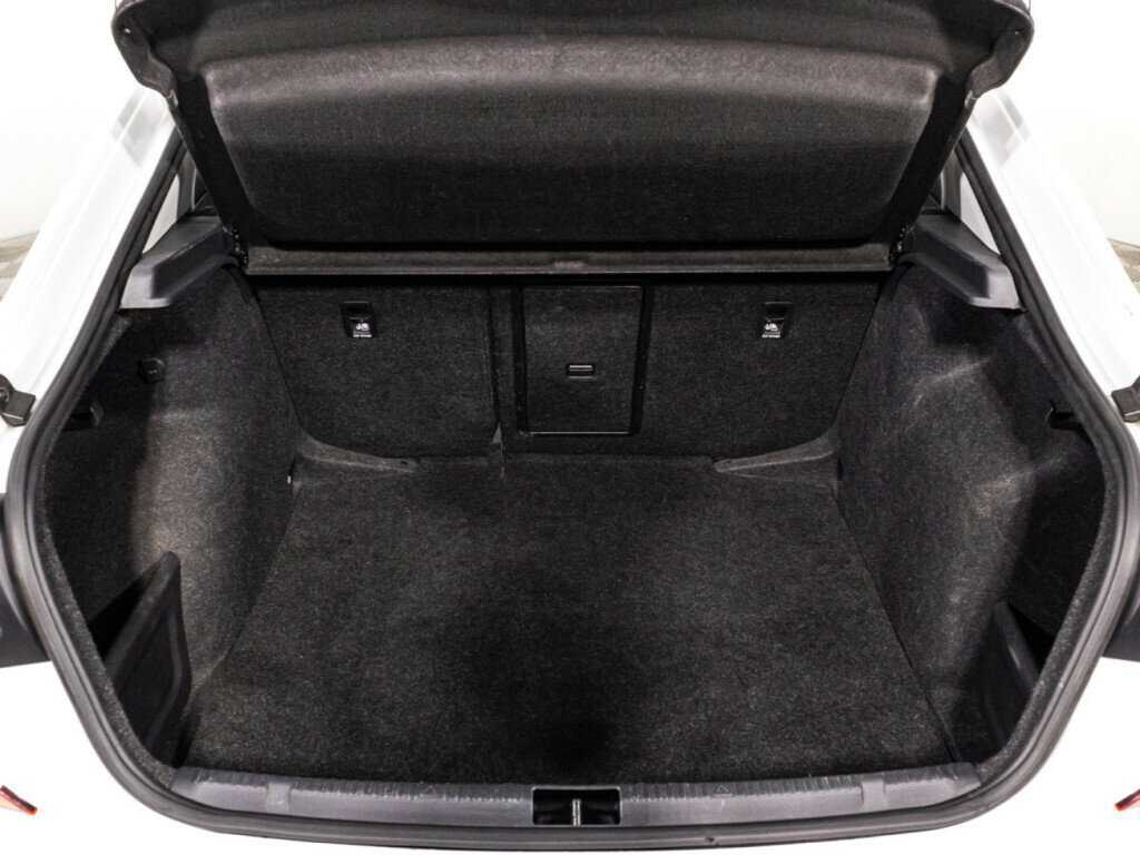 Б/У Фольксваген Поло 2021 года. Фото: #13