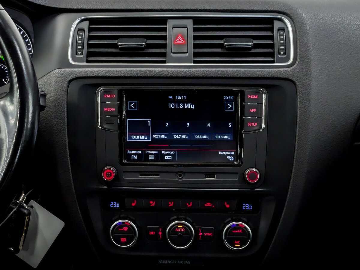 Б/У Фольксваген Джетта 2014 года. Фото: #14