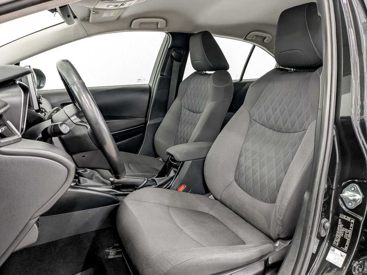 Б/У Тойота Королла 2019 года. Фото: #18