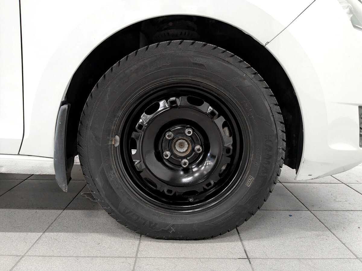 Б/У Шкода Рапид 2017 года. Фото: #16