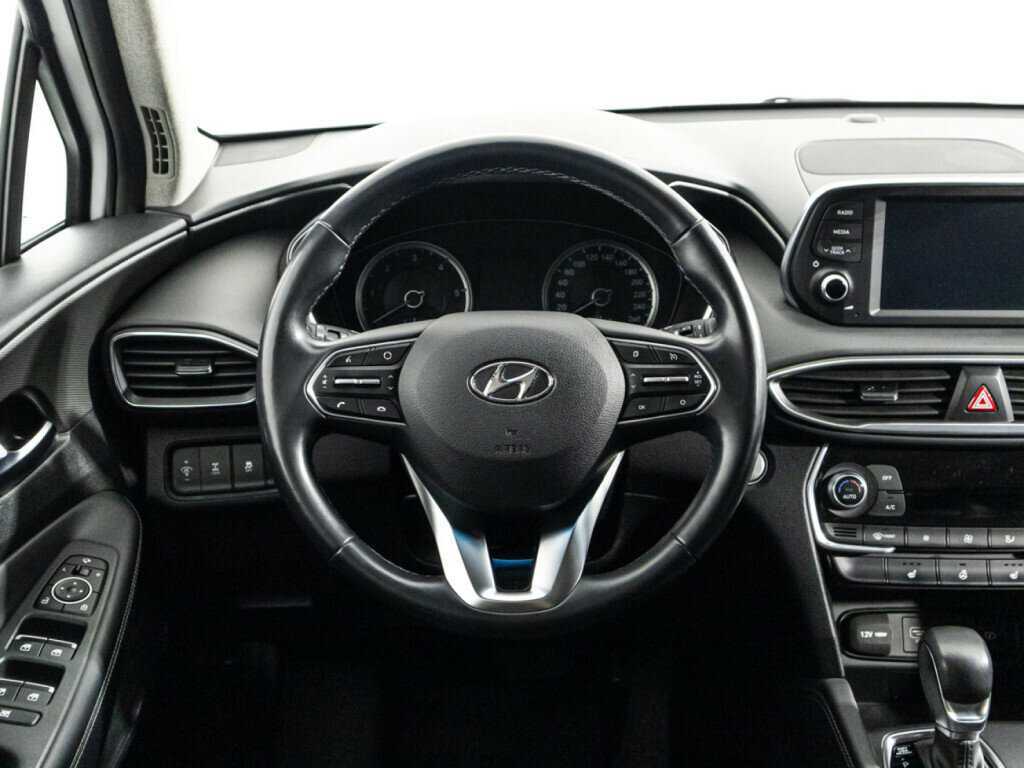 Hyundai Santa Fe 2019 года с пробегом. Фото: #18