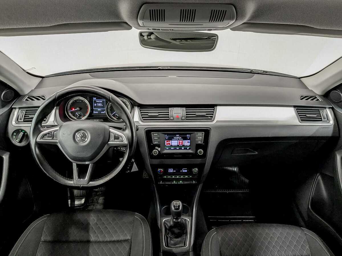 Б/У Шкода Рапид 2016 года. Фото: #13