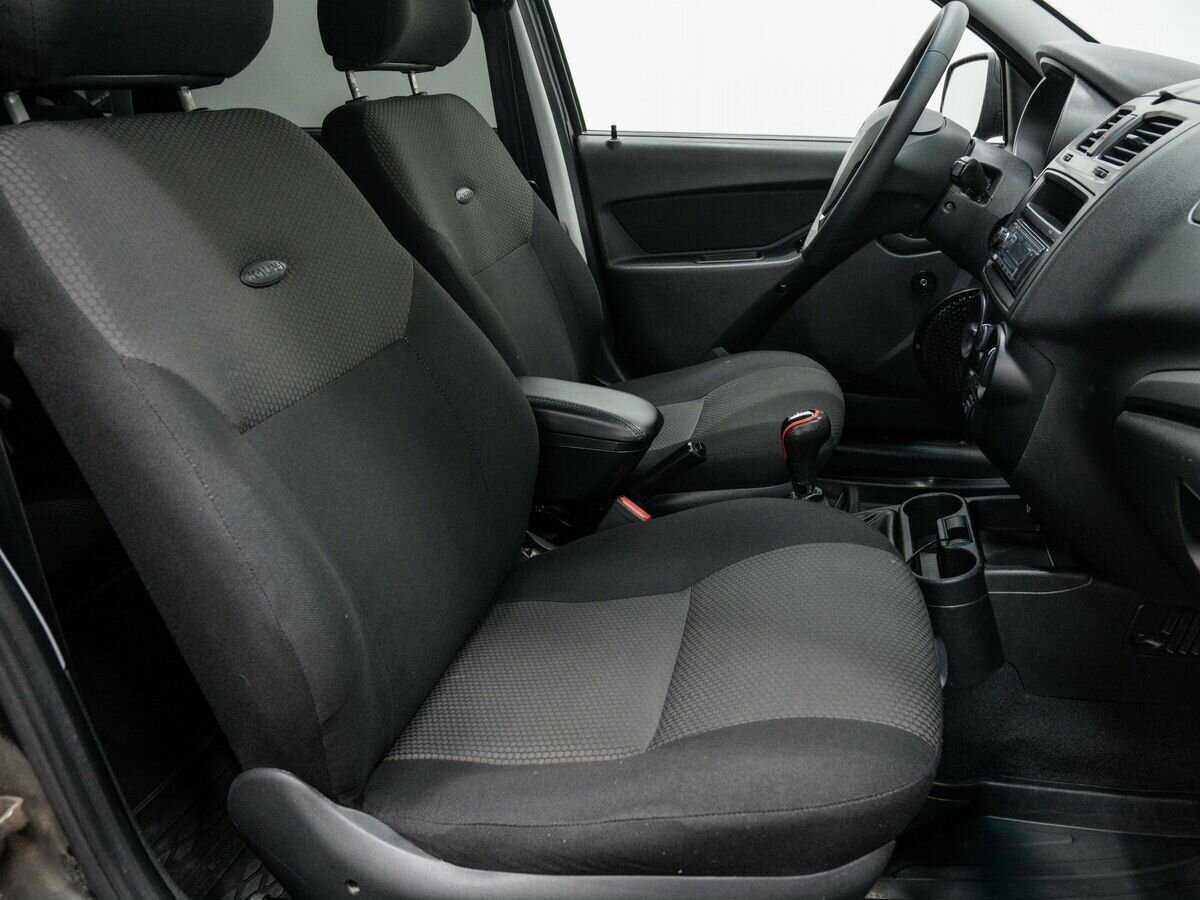 Б/У Лада (ВАЗ) Калина 2013 года. Фото: #7