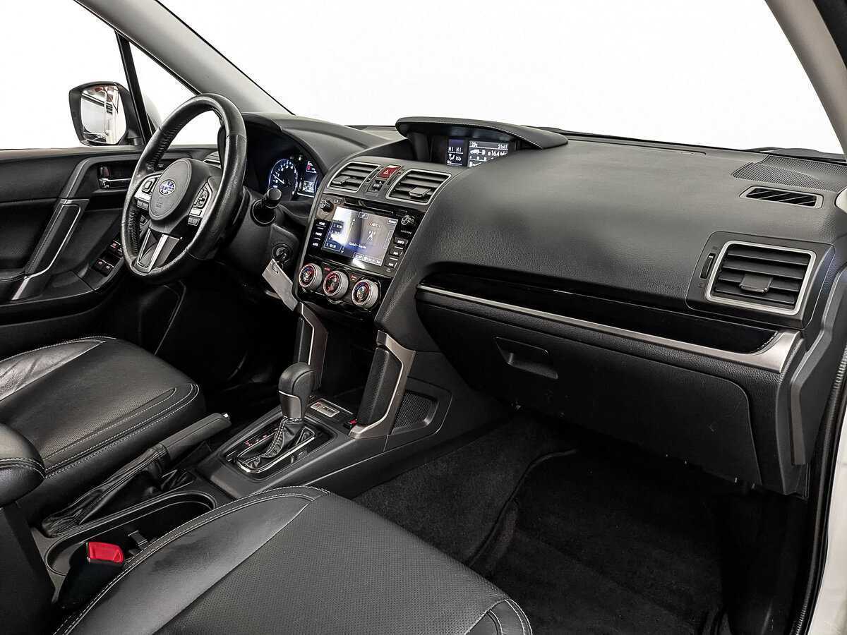 Subaru Forester 2018 года с пробегом. Фото: #12