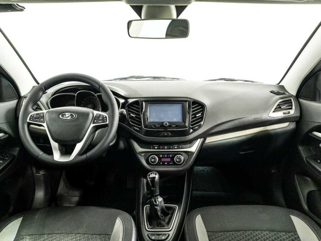 Б/У Лада (ВАЗ) Веста 2018 года. Фото: #12