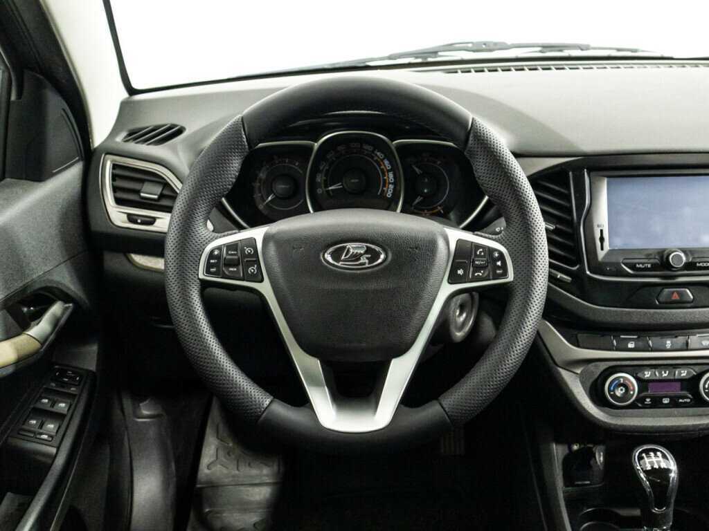 Б/У Лада (ВАЗ) Веста 2018 года. Фото: #15