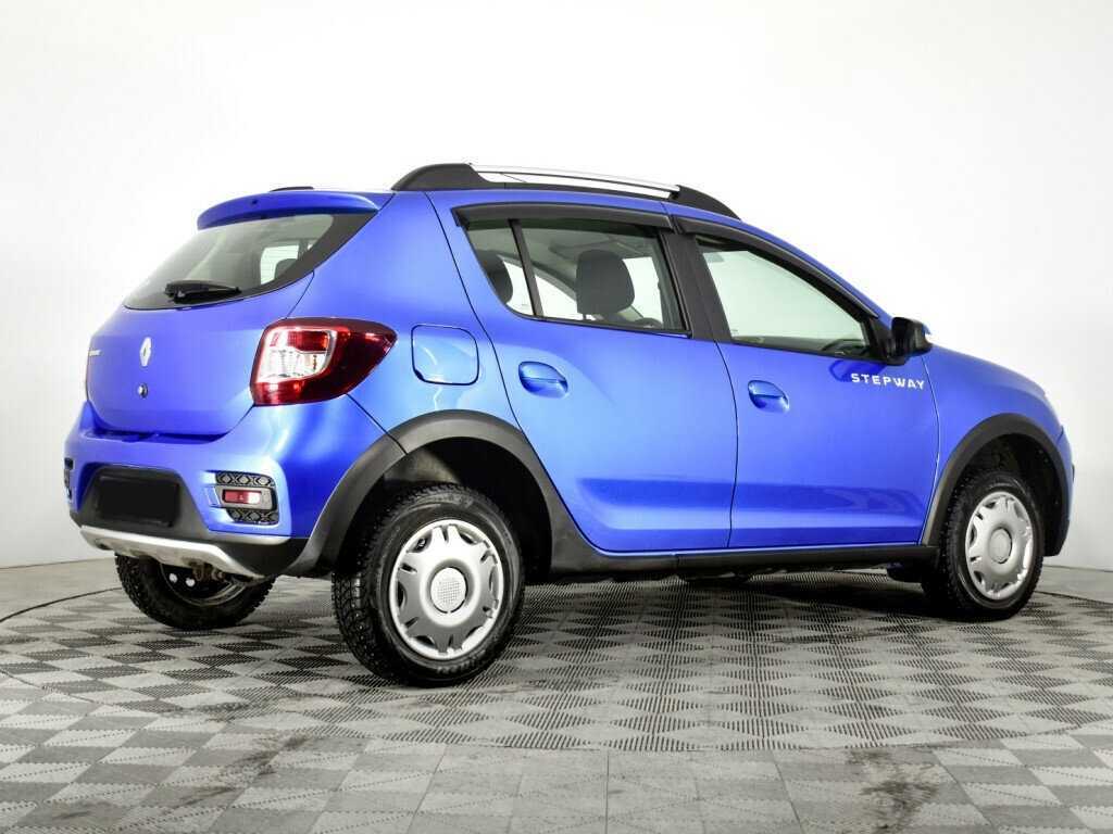 Б/У Рено Сандеро 2017 года. Фото: #4