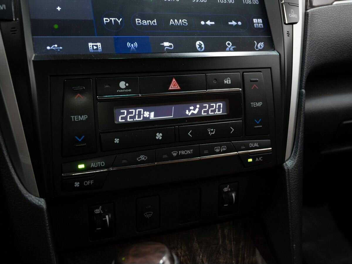 Б/У Тойота Камри 2017 года. Фото: #22