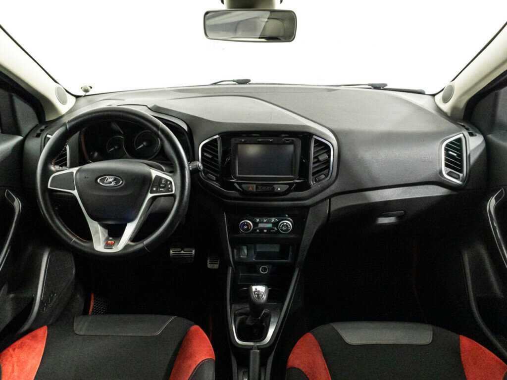 Б/У Лада (ВАЗ) ИКСРЭЙ 2016 года. Фото: #12