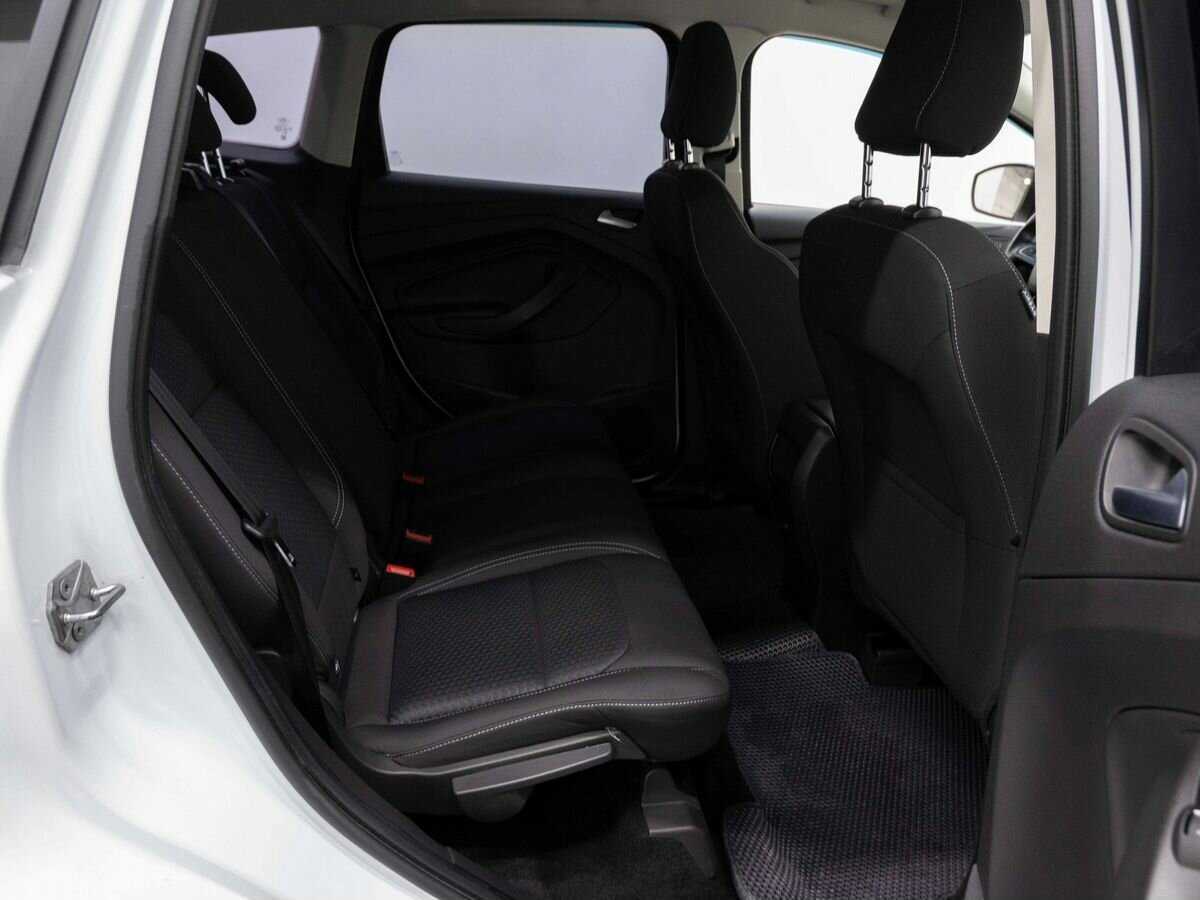 Б/У Форд Куга 2017 года. Фото: #11